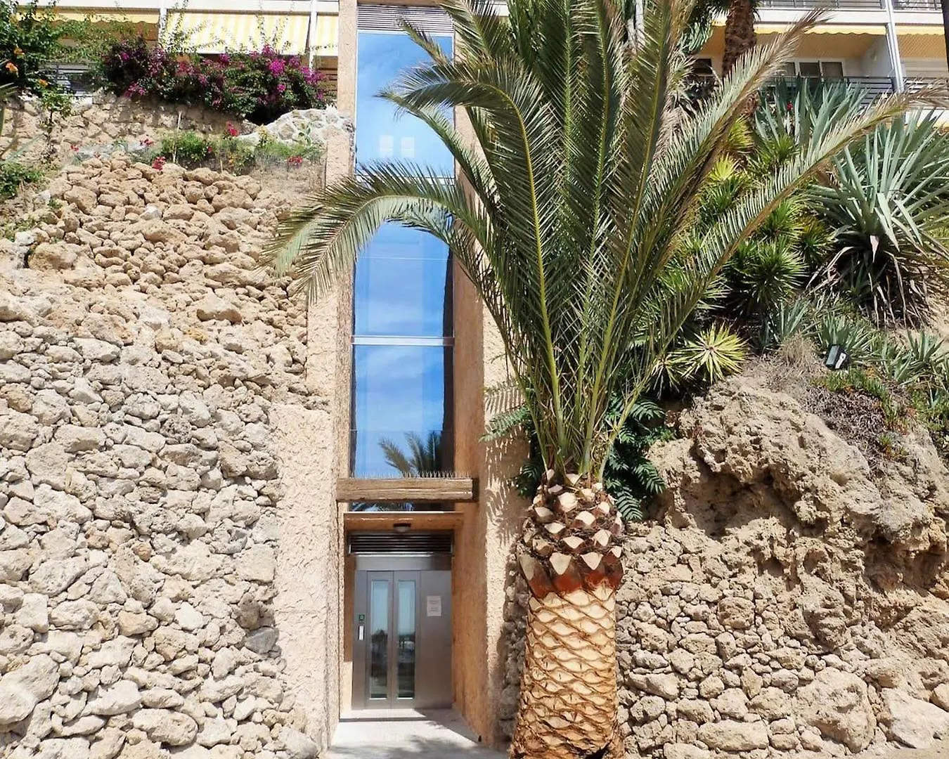 Waterfront Santa Clara Apartments Torremolinos İspanya